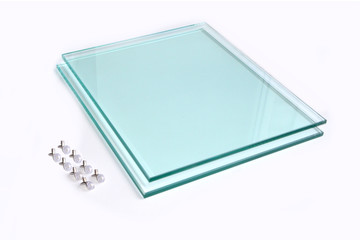 Комплект полированных стеклянных полок с фурнитурой для подставок Панорама 240 (2 шт.10 мм.)